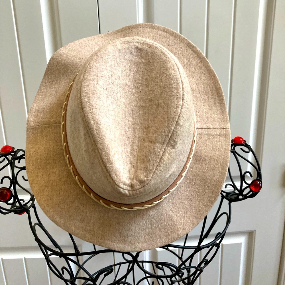 Bcbgeneration Fedora - image 3